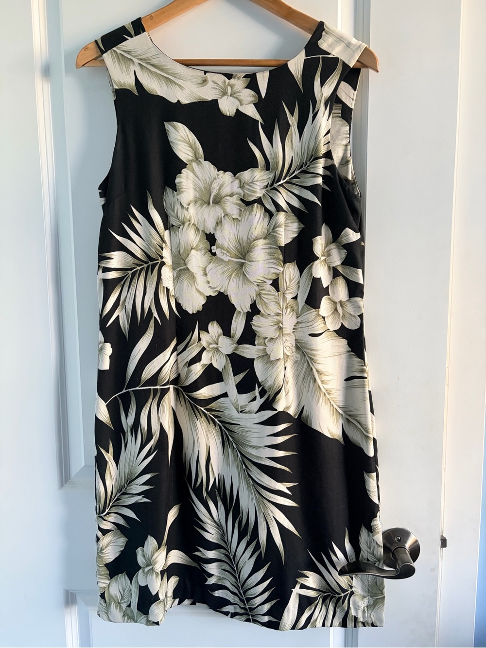 Tommy Bahama 100% Silk Black and Cream Tropical Shift Dress (altered, see meas)